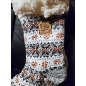 NWT Women's Pink/Grey Non-Skid Bottom Cabin Socks